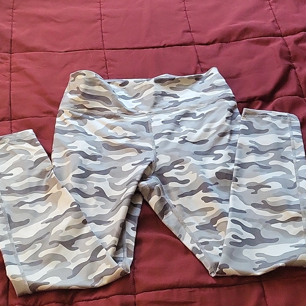Tackma Camo yoga pants, size: XL